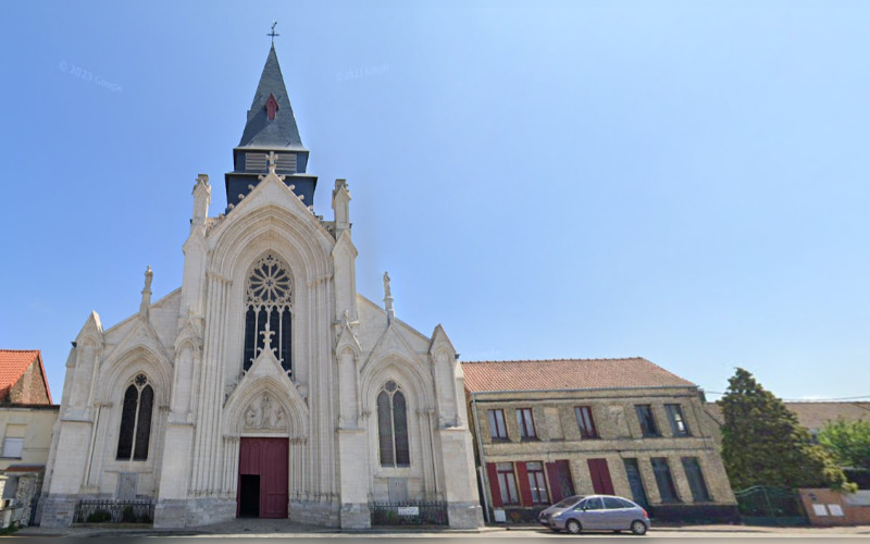 Église de Saint-Omer : la façade de l'édifice incendié menace de s'effondrer