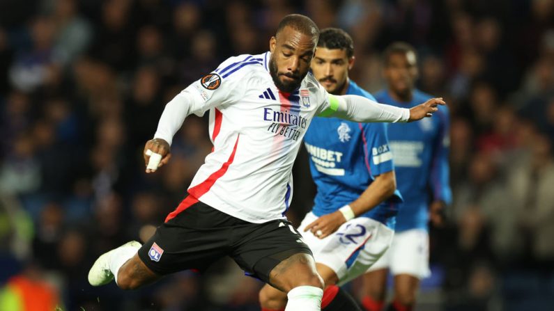 L'Olympique lyonnais a aisément fait plier des Rangers (4-1) décevants, jeudi à Glasgow, une deuxième victoire en deux matches de Ligue Europa qui donne encore davantage d'élan à l'équipe de Pierre Sage. (Photo : Ian MacNicol/Getty Images)