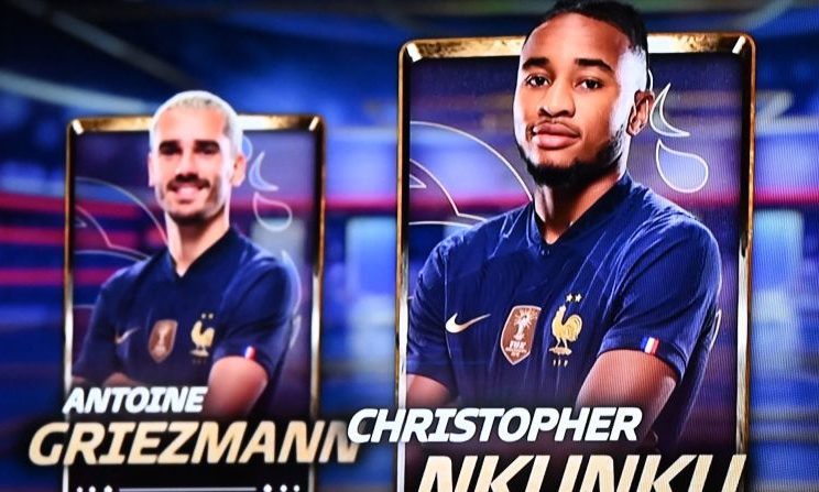 Seize mois après, Christopher Nkunku retrouve l'équipe de France et a "faim" de jouer et de montrer ses qualités, mais pas forcément pour remplacer le néo-retraité Antoine Griezmann lors des matches contre Israël et la Belgique. (Photo : FRANCK FIFE/AFP via Getty Images)