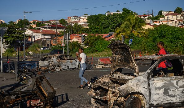 Martinique : pillages et vandalisme perdurent malgré le couvre-feu