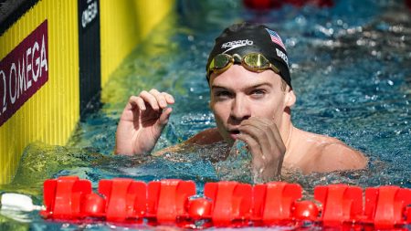 Sport au collège : Léon Marchand raille l’abandon de la réforme