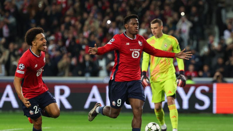 Lille a réalisé l'exploit de la 2e journée de Ligue des champions en battant mercredi le Real Madrid à Pierre-Mauroy (1-0), et Monaco a évité une déconvenue dans les derniers instants à Zagreb (2-2). (Photo : FRANCK FIFE/AFP via Getty Images)