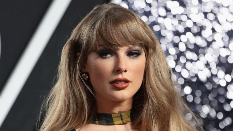 Taylor Swift assiste aux MTV Video Music Awards 2024 à l'UBS Arena à Elmont, New York, le 11 septembre 2024. (Dimitrios Kambouris/Getty Images)