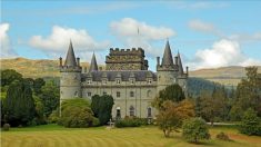 Inveraray : un grand château dans l’ouest de l’Écosse