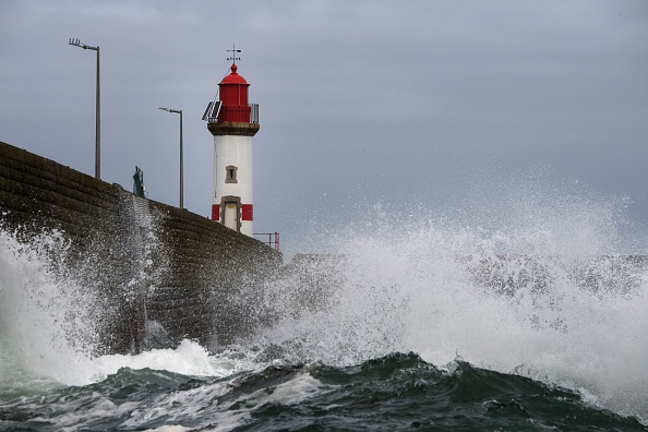 Insolite: elle accouche à bord du bateau entre l'île de Groix et Lorient avec des conditions de mer difficiles