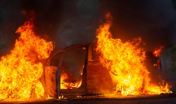 Près de Rouen : il tente de frauder l’assurance en incendiant sa voiture mais est filmé par une caméra de surveillance