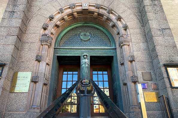 Une vue extérieure prise le 15 octobre 2024 montre le bâtiment du tribunal de district de Stockholm, en Suède. (Photo JONATHAN KLEIN/AFP via Getty Images)