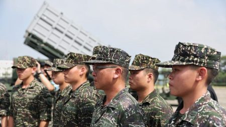 Les États-Unis étudient un déploiement militaire au Japon en cas de crise à Taïwan