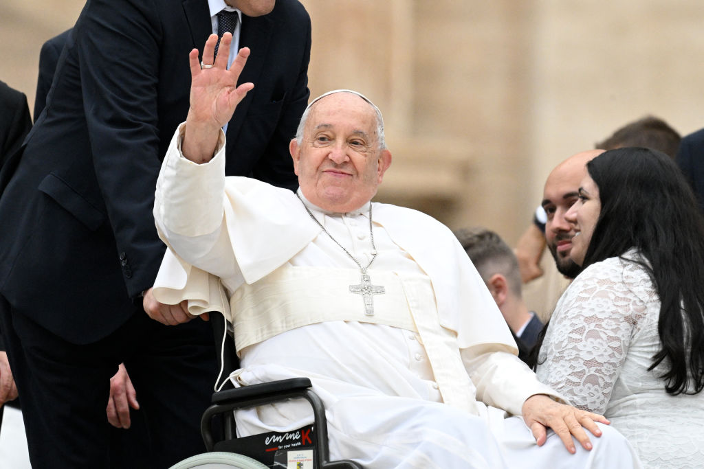 Pour la venue du Pape François en Corse, les hôtels d'Ajaccio affichent complets