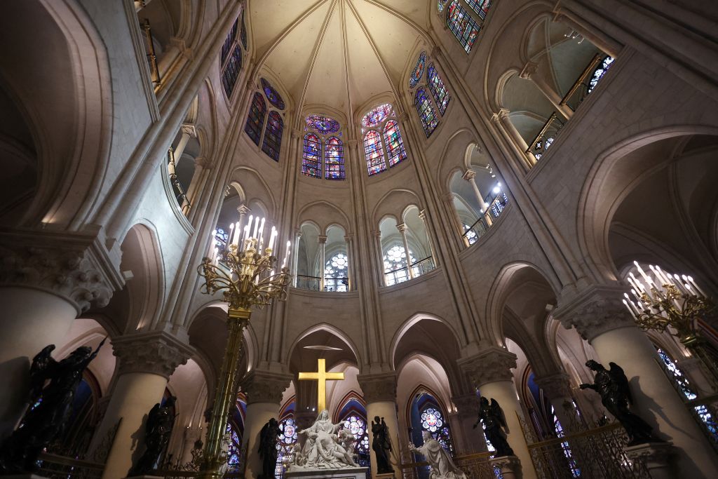 Visite d'Emmanuel Macron à la cathédrale Notre-Dame, restaurée depuis son incendie en 2019