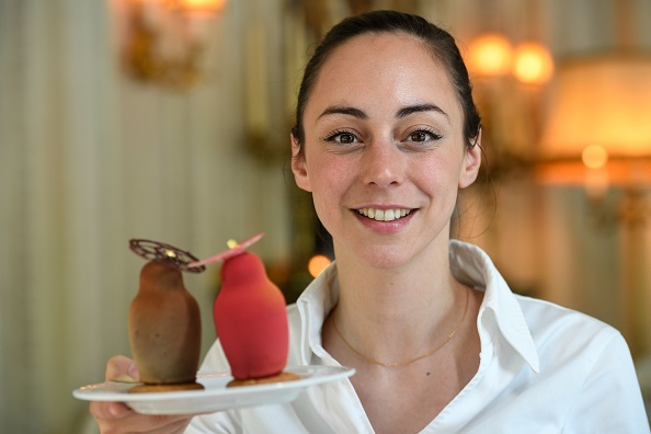 La Rochelle : la meilleure pâtissière du monde Nina Métayer inaugure deux boulangeries-pâtisseries dans sa ville natale