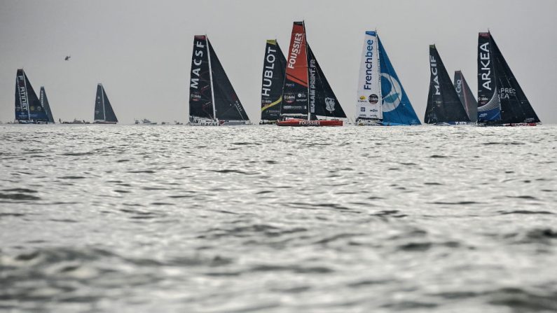 Les leaders du Vendée Globe ont pénétré mercredi dans le redouté Pot-au-Noir, zone de convergence intertropicale connue pour sa météo instable qui avait déjà commencé à ralentir les bateaux dans la soirée. (Photo : SEBASTIEN SALOM-GOMIS/AFP via Getty Images)