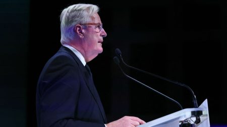 Censure envisagée par le Rassemblement national, le gouvernement Barnier sur le point de tomber