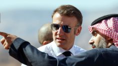 Depuis Ryad, Emmanuel Macron incrédule face à la censure qui menace son gouvernement