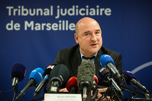 Le procureur de la République de Marseille, Nicolas Bessone, s'exprime lors d'une conférence de presse suite aux récentes vagues d'arrestations dans les milieux du crime organisé à Marseille. (CLEMENT MAHOUDEAU/AFP via Getty Images)