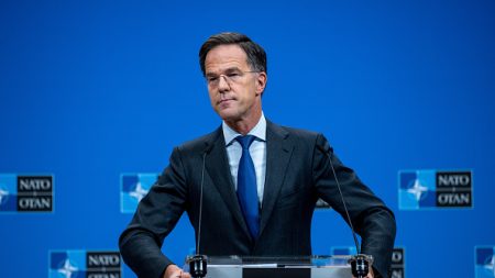 « Le danger se rapproche de nous à grande vitesse », alerte le chef de l’Otan, Mark Rutte