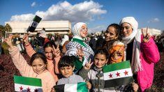 Des milliers de Syriens fêtent leur « libération » à la mosquée des Omeyyades