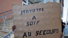 Cyclone à Mayotte : les Comores acheminent 250 tonnes d’eau en bouteilles et lancent un appel aux dons