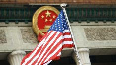 Représailles du régime chinois envers les États-Unis : les exportations d’intrants essentiels à la fabrication de puces sont restreintes