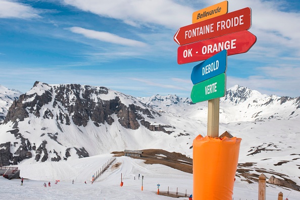 Val d'Isère : deux adolescents de 12 et 17 ans skiant hors piste blessés dans une avalanche