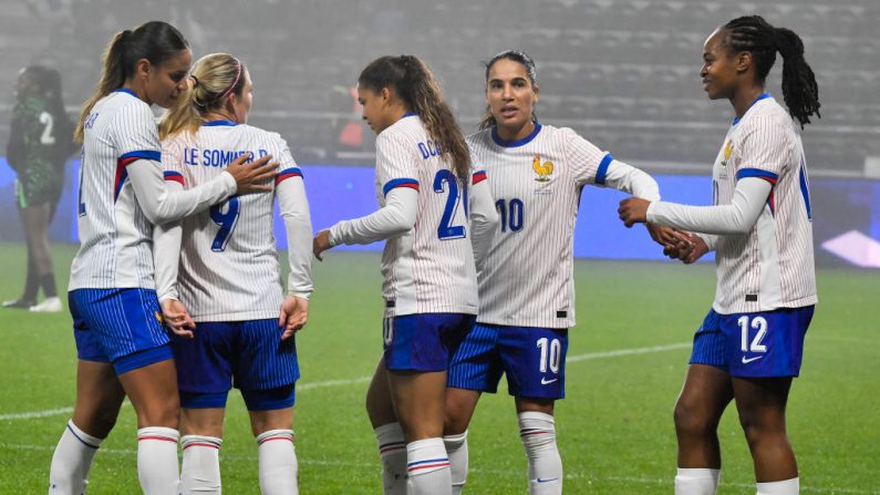 L'équipe de France féminine, en rodage, va savoir mardi si elle est sur le bon chemin pour l'Euro, en se frottant à Nice à l'Espagne, championne du monde en titre. (Photo : JEAN-FRANCOIS MONIER/AFP via Getty Images)