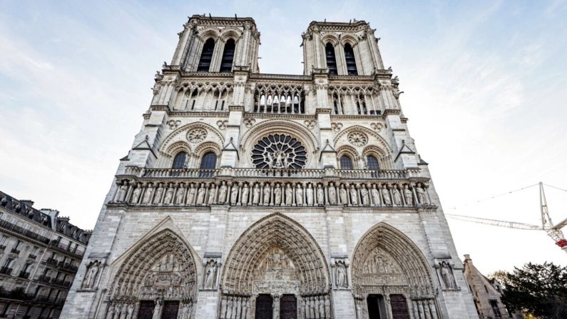 Vue de la façade de la cathédrale Notre-Dame de Paris à Paris, le 29 novembre 2024. (STEPHANE DE SAKUTIN/Pool via REUTERS/File Photo)