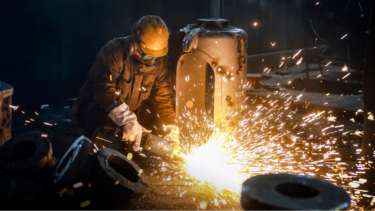 Cinq éléments clés à retenir des droits de douane de 25 % imposés par Donald Trump sur l'acier et l'aluminium